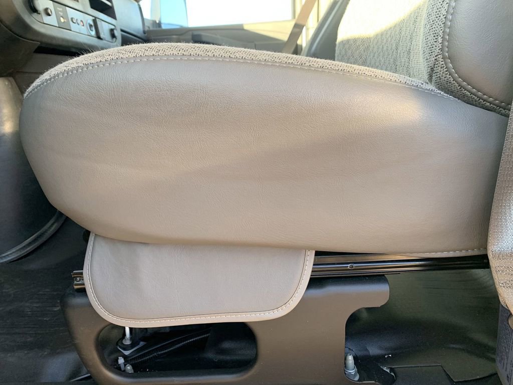 New 2025 Chevrolet Express 4500 w/ Power Convenience Package image 18