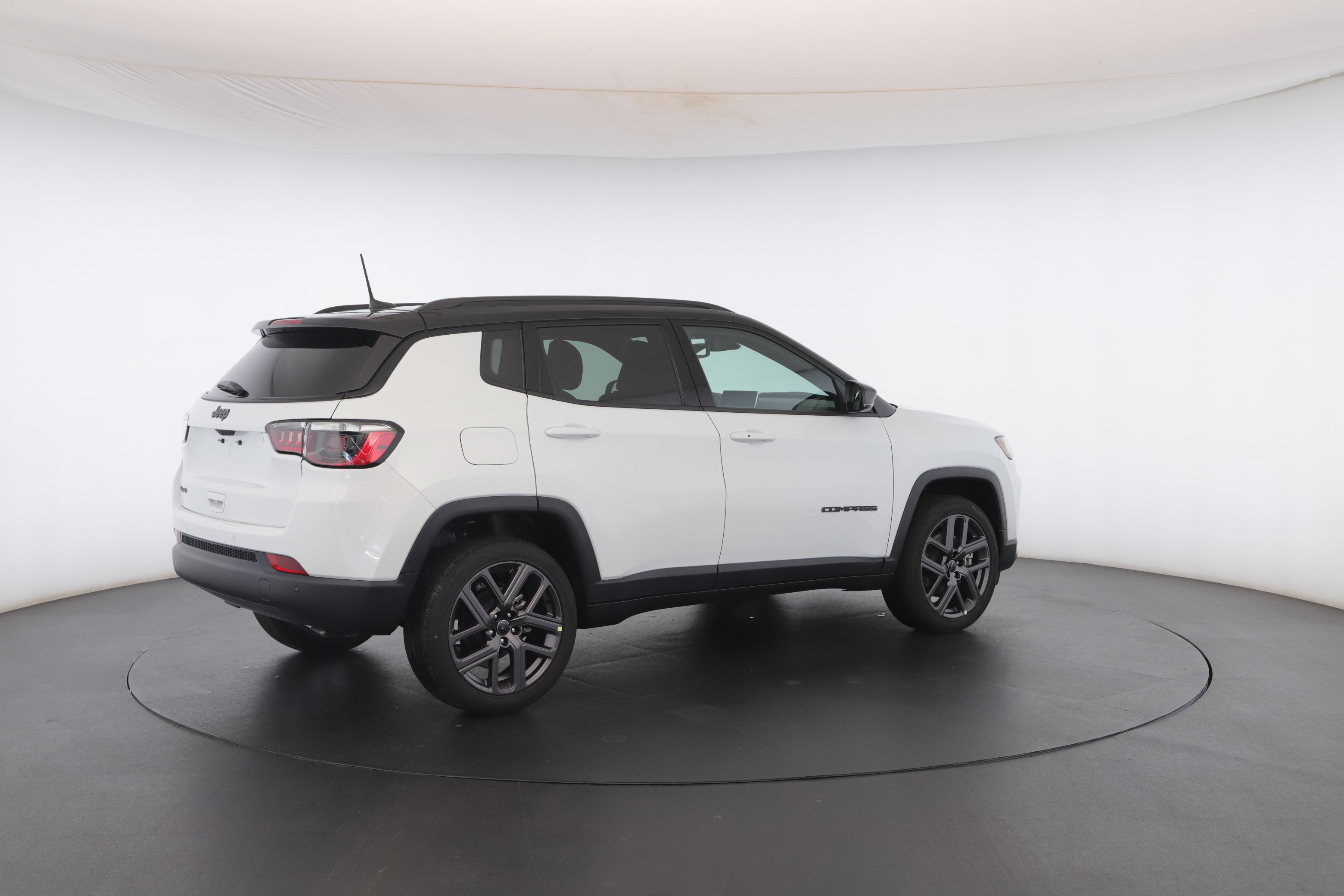 New 2026 Jeep Compass Limited image 27