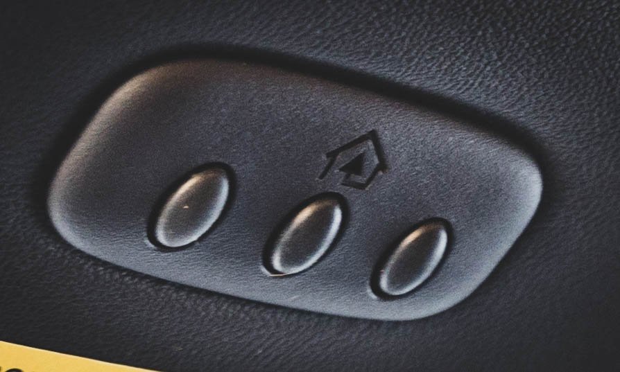 Used 2015 Ford F250 Platinum w/ FX4 Off-Road Package image 18