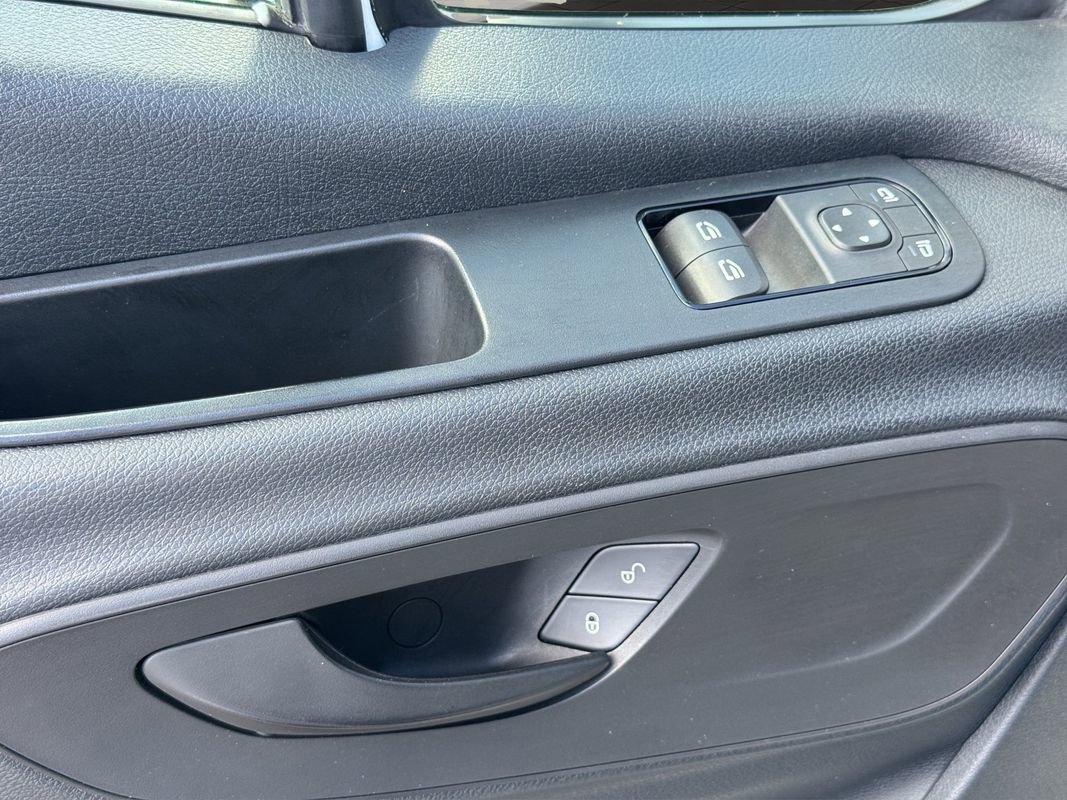 Used 2019 Mercedes-Benz Sprinter 170 w/ Chrome Grille Package image 11