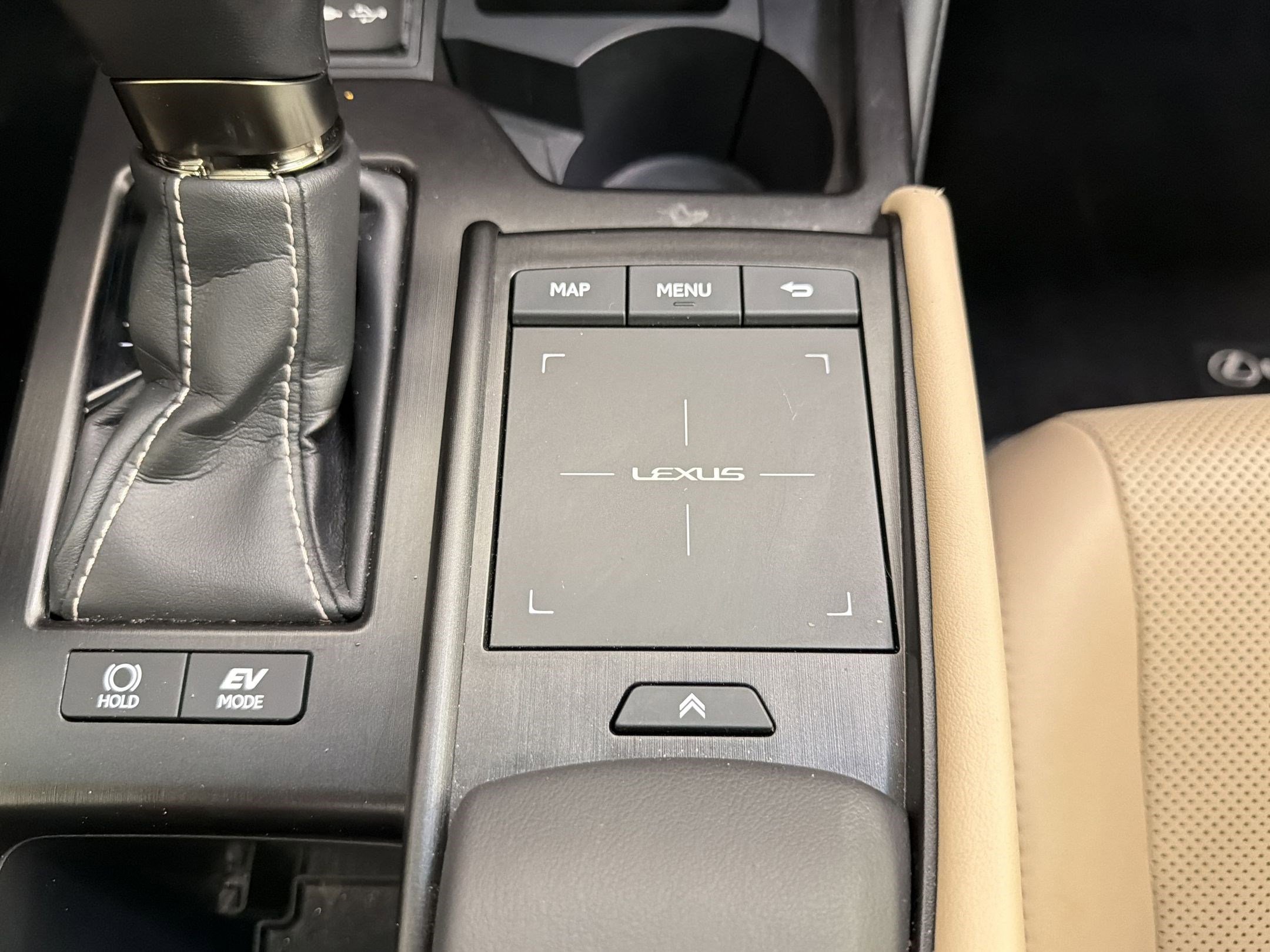 Used 2019 Lexus ES 300h w/ Premium Package FWD image 23