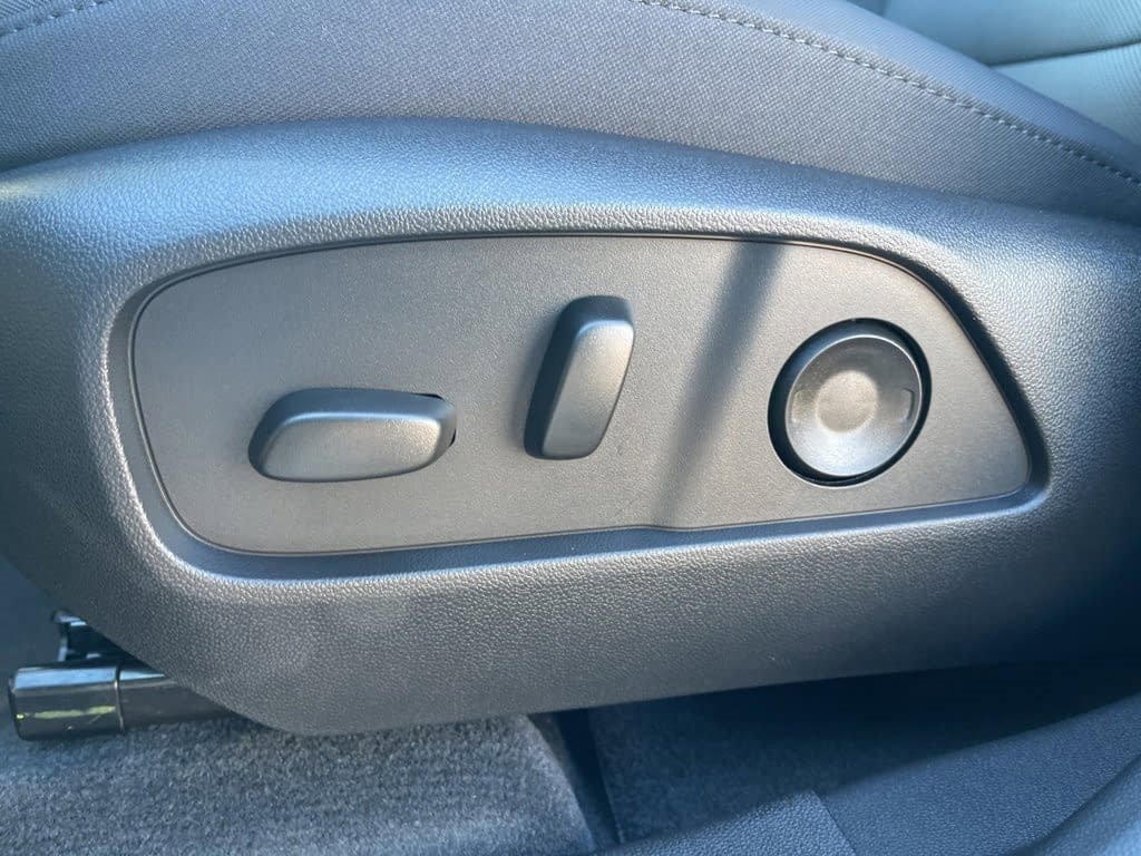 New 2026 GMC Terrain AT4 w/ LPO, Black Badging Package image 14