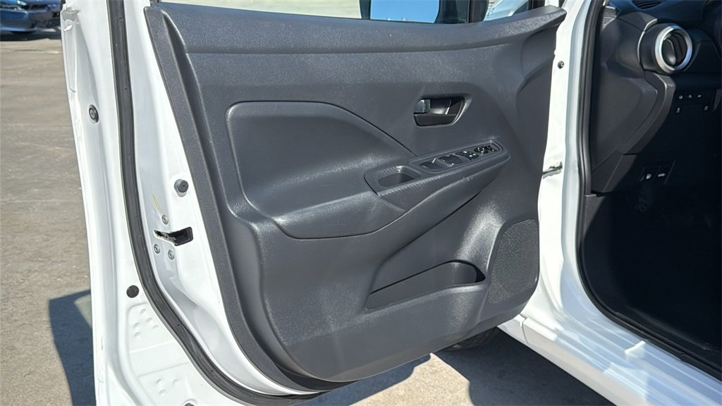 Used 2024 Nissan Versa S image 9