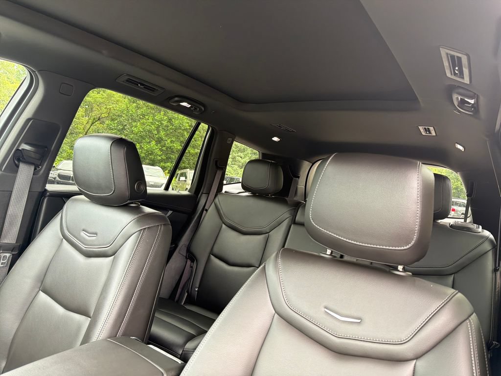 Certified 2024 Cadillac XT6 Luxury w/ LPO, Floor Liner Package AWD/4WD image 2