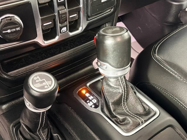 Used 2021 Jeep Wrangler Unlimited Sahara w/ Uconnect 4C Nav & Sound Group image 17