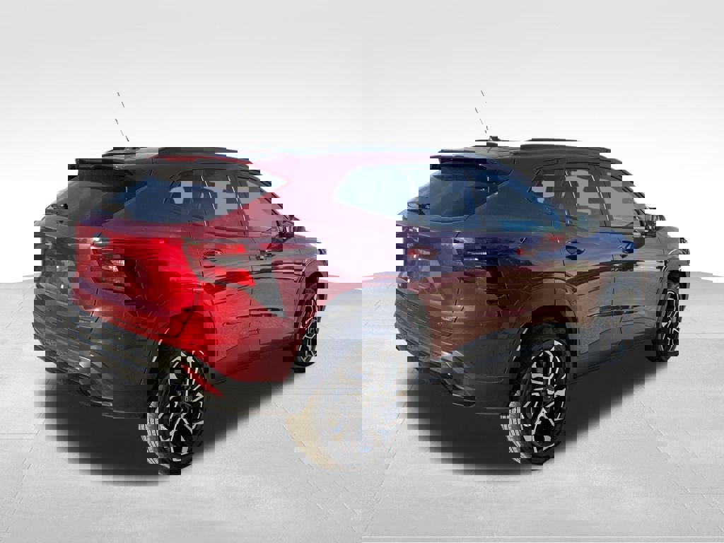 Used 2025 Chevrolet Trax RS w/ Driver Confidence Package image 4