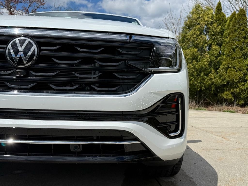 New 2026 Volkswagen Atlas SEL Premium R-Line AWD/4WD image 4