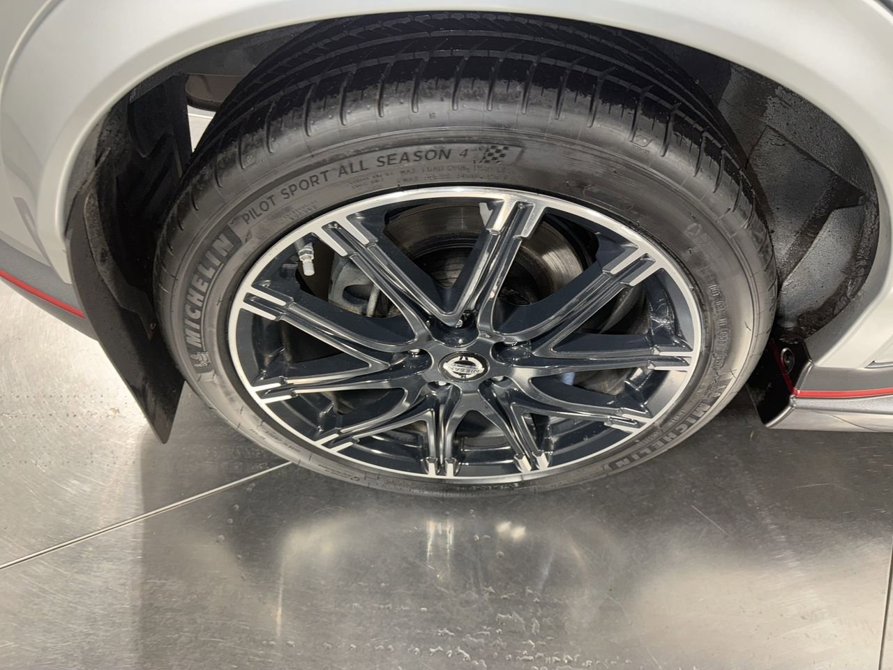 Used 2017 Nissan Juke NISMO image 13