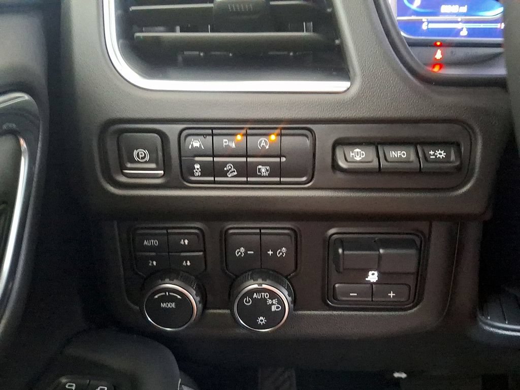 Certified 2023 Chevrolet Tahoe Premier AWD/4WD image 25