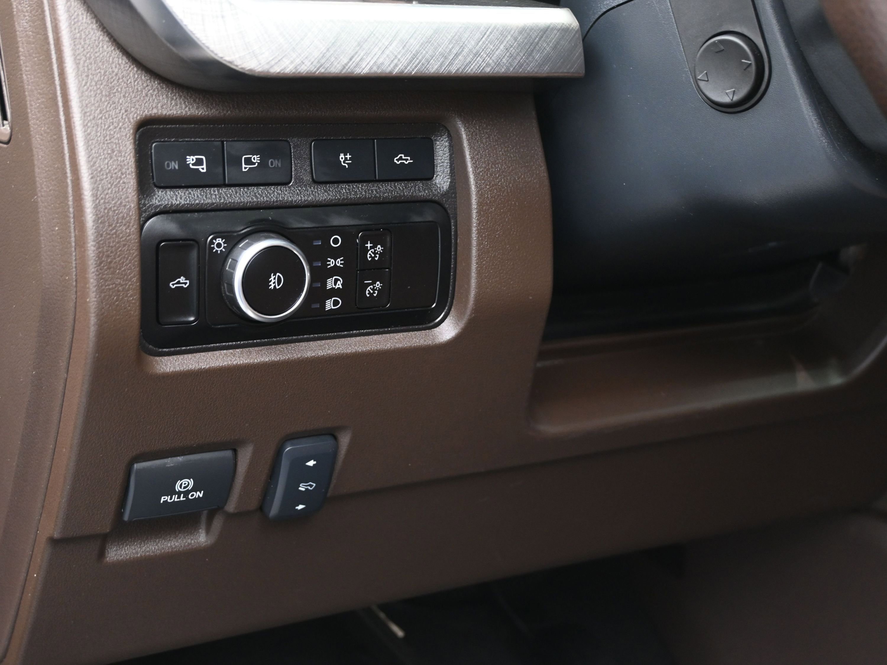 Used 2024 Ford F450 King Ranch w/ FX4 Off-Road Package image 23