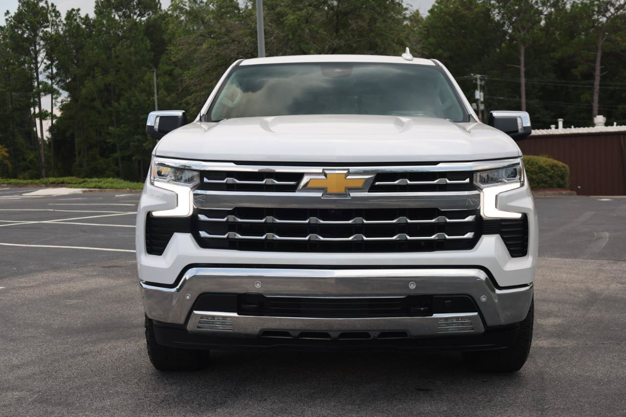 Used 2024 Chevrolet Silverado 1500 LTZ w/ LTZ Premium Package AWD/4WD image 8