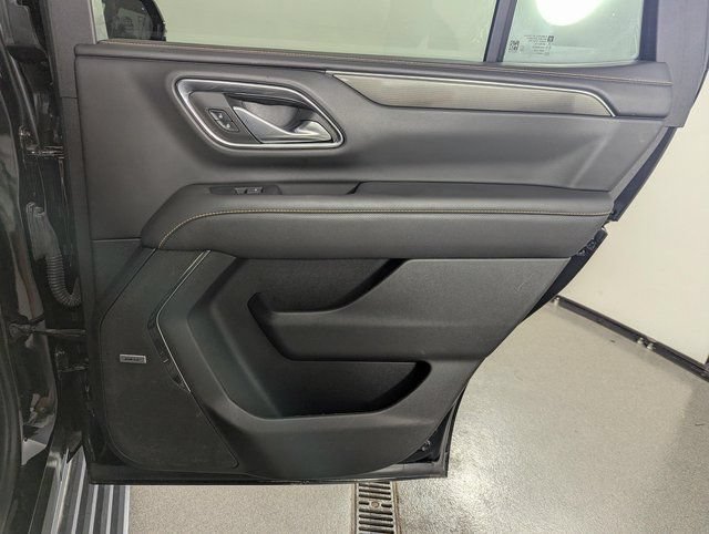 Used 2023 GMC Yukon AT4 w/ Technology Package AWD/4WD image 25