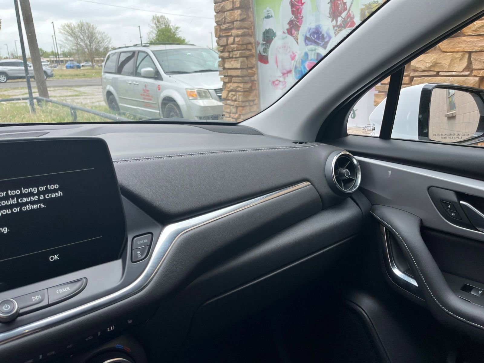 Used 2025 Chevrolet Blazer LT image 36