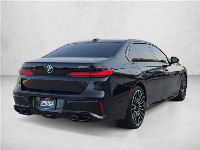 Certified 2025 BMW 760i xDrive w/ Executive Package AWD/4WD image 5
