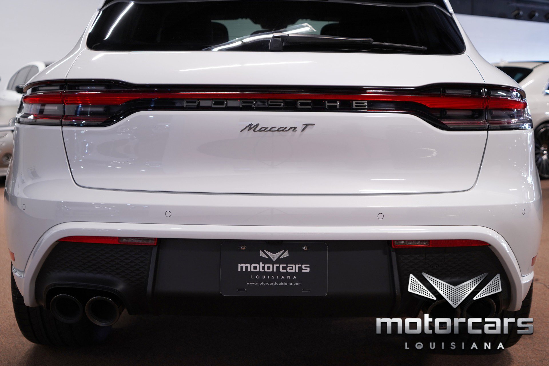 Used 2024 Porsche Macan Turbo w/ Premium Plus Package image 16