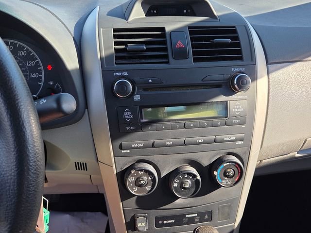 Used 2013 Toyota Corolla L image 17