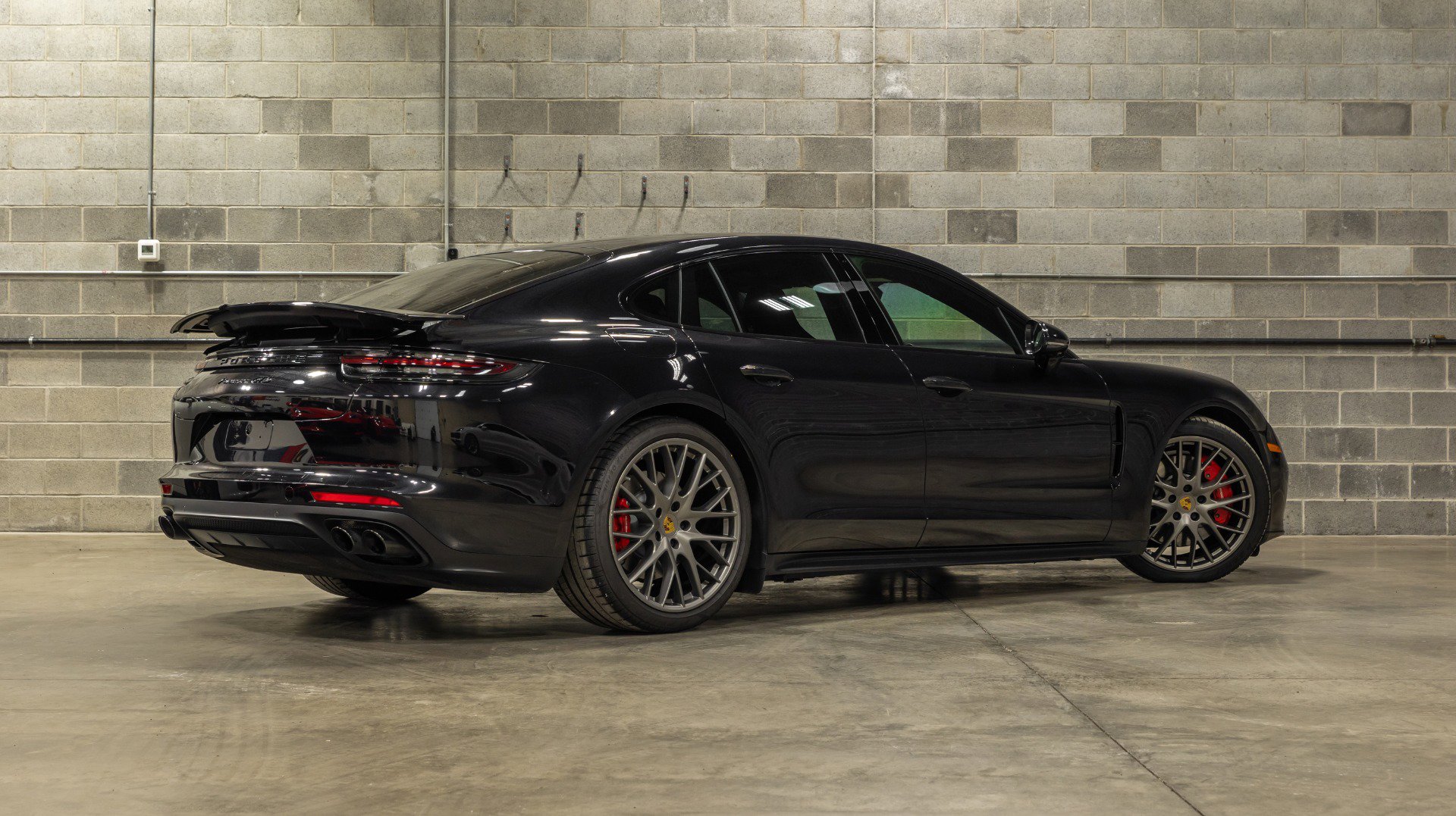 Used 2020 Porsche Panamera GTS image 7