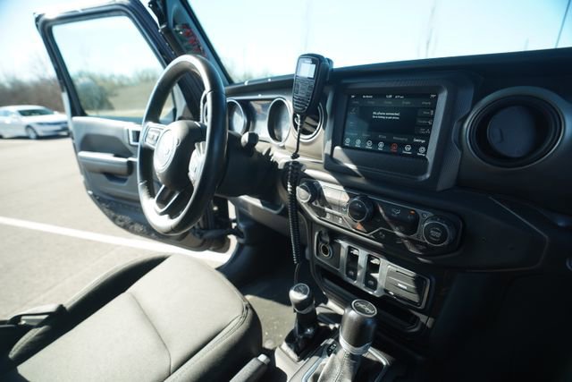 Used 2018 Jeep Wrangler Sport S image 23