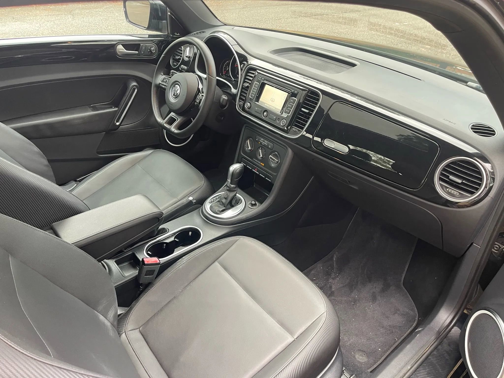 Used 2015 Volkswagen Beetle 1.8T image 14