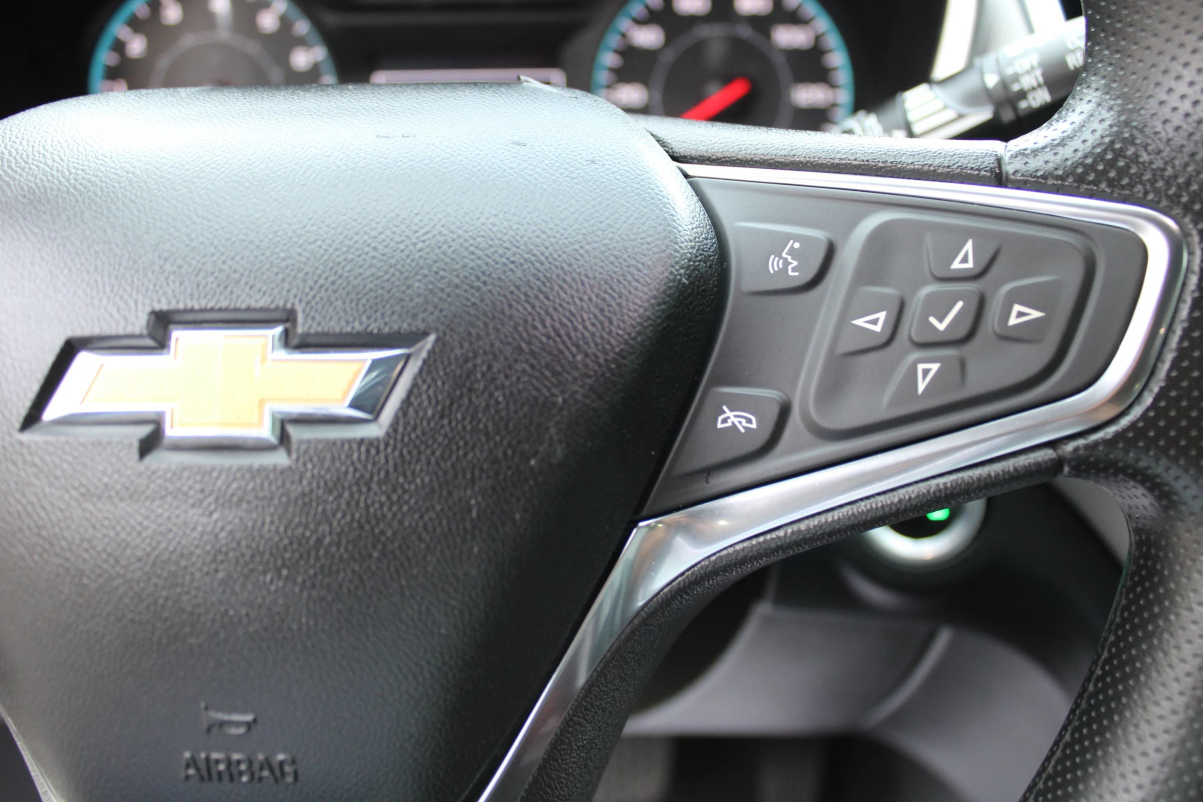 Used 2021 Chevrolet Equinox LS FWD image 19