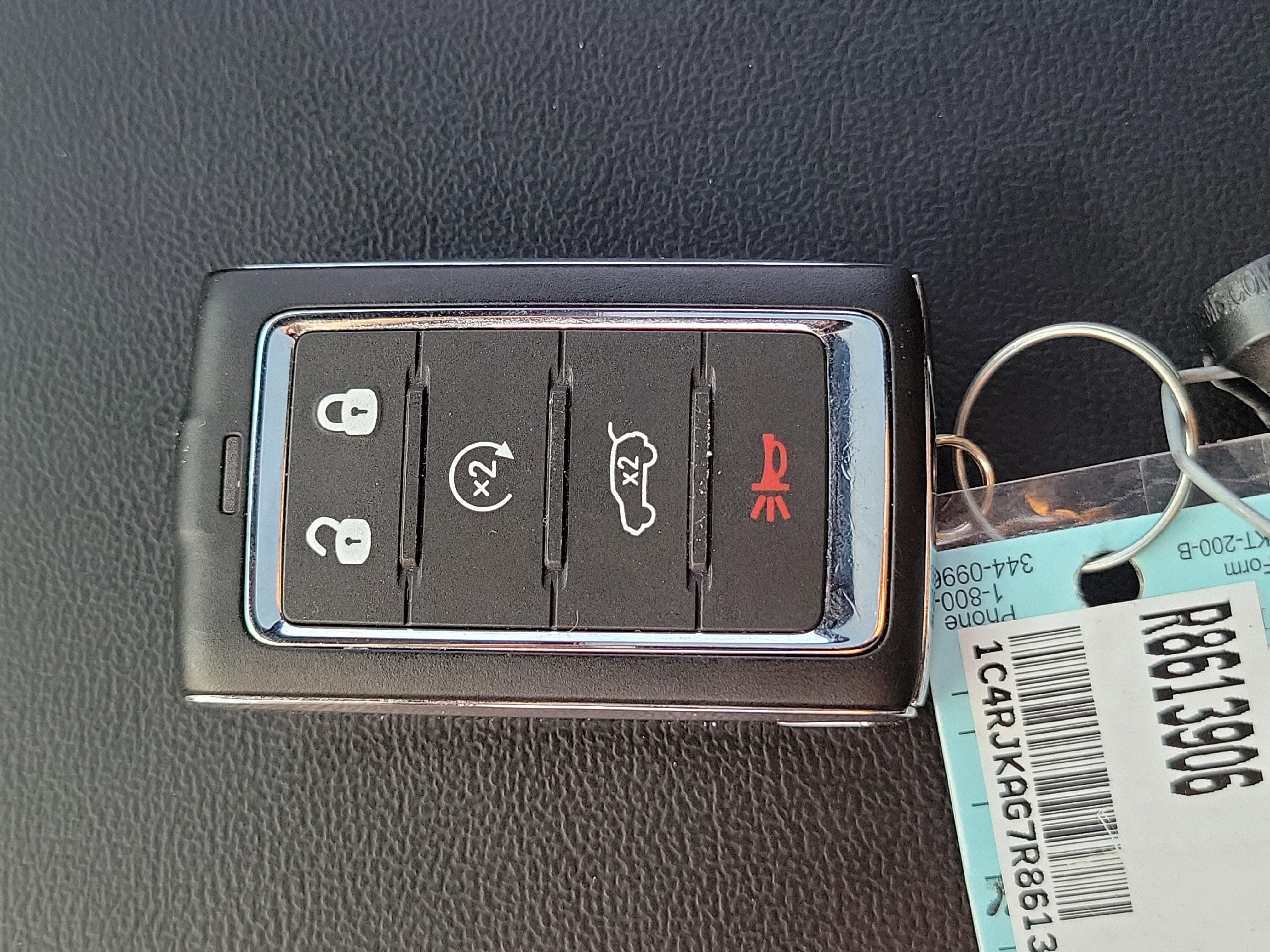 Used 2024 Jeep Grand Cherokee L Altitude image 32