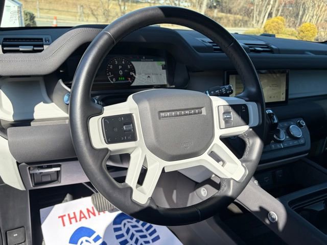Used 2023 Land Rover Defender 90 S image 34