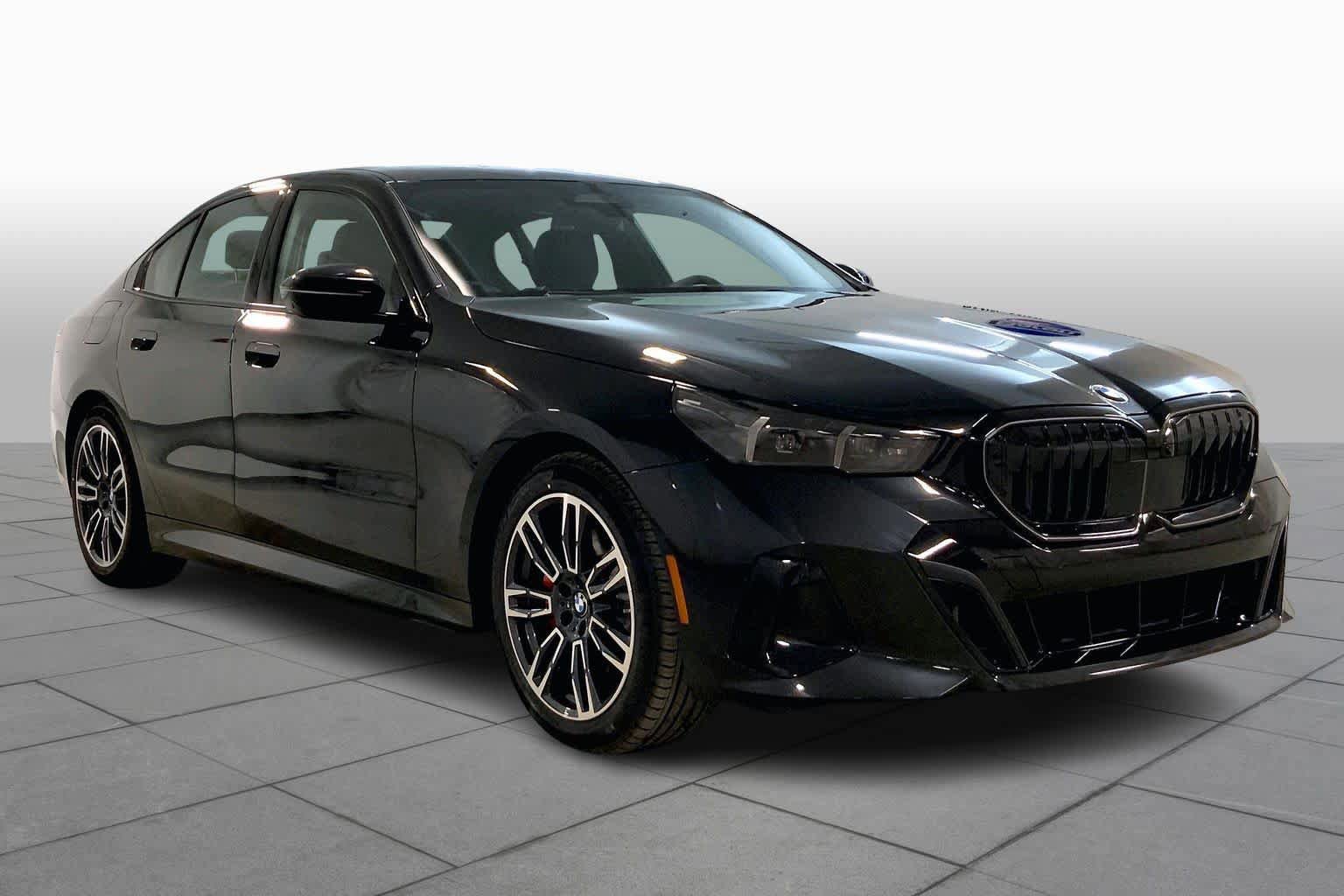 New 2026 BMW 530i xDrive w/ M Sport Package AWD/4WD image 2