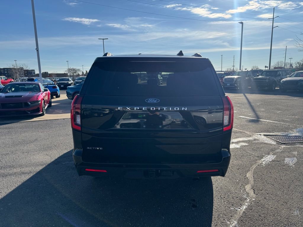 Certified 2025 Ford Expedition Active image 4