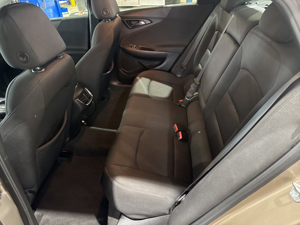 Used 2020 Chevrolet Malibu LT image 27
