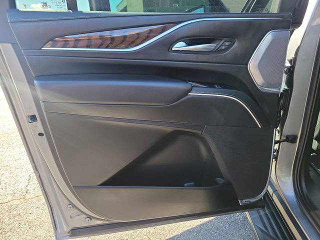 Used 2022 Cadillac Escalade ESV Sport Platinum w/ Heavy-Duty Trailer Package image 33