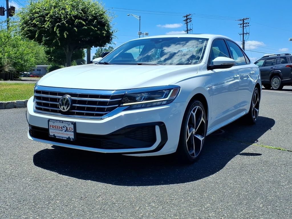 Used 2020 Volkswagen Passat 2.0T R-Line FWD image 3