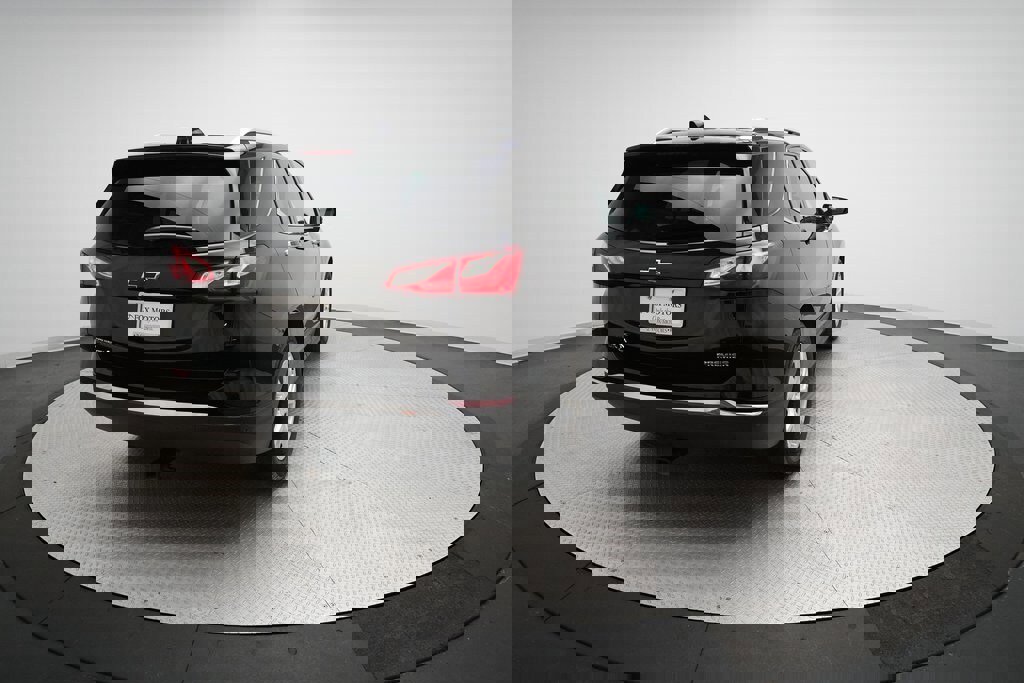 Used 2021 Chevrolet Equinox Premier image 32