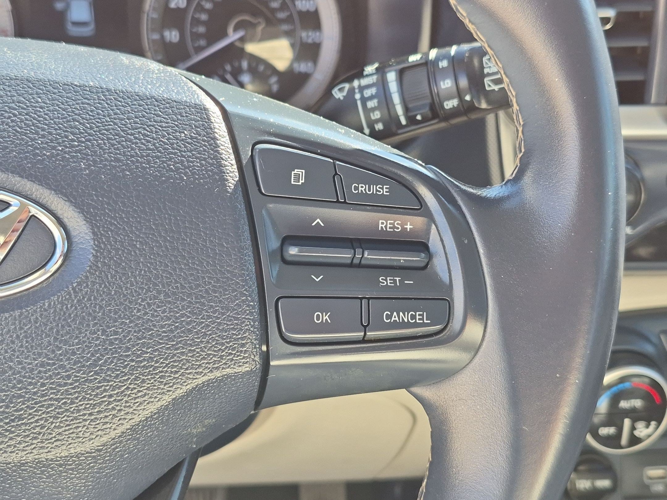 Used 2021 Hyundai Venue FWD image 19