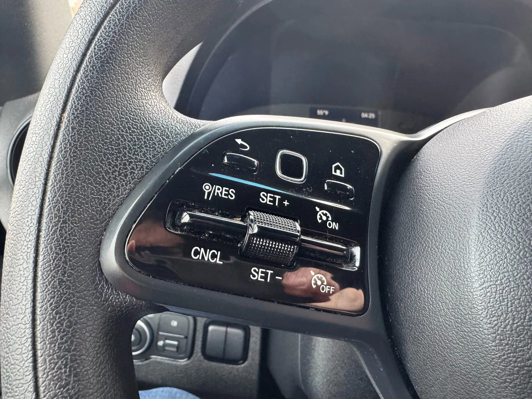 Used 2023 Mercedes-Benz Sprinter 2500 image 13