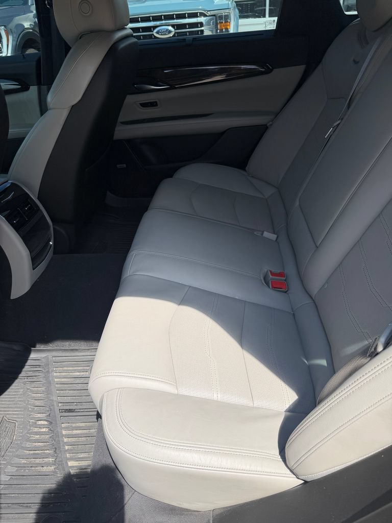 Used 2018 Cadillac CT6 Luxury AWD/4WD image 19