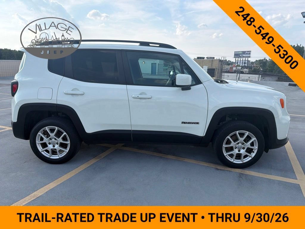 Used 2019 Jeep Renegade Latitude w/ Cold Weather Group AWD/4WD image 3