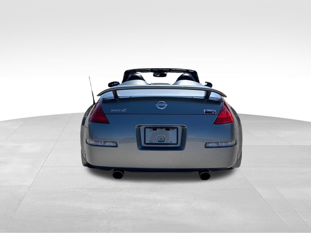 Used 2005 Nissan 350Z Touring RWD image 13