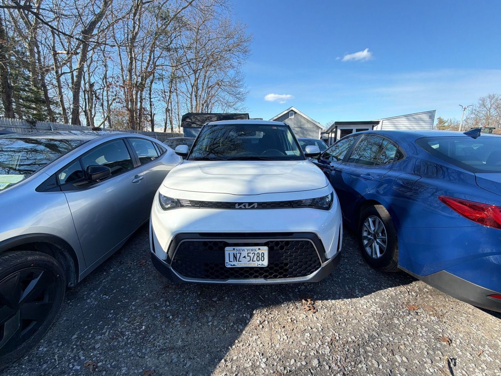 Used 2025 Kia Soul LX w/ LX Technology Package FWD image 5