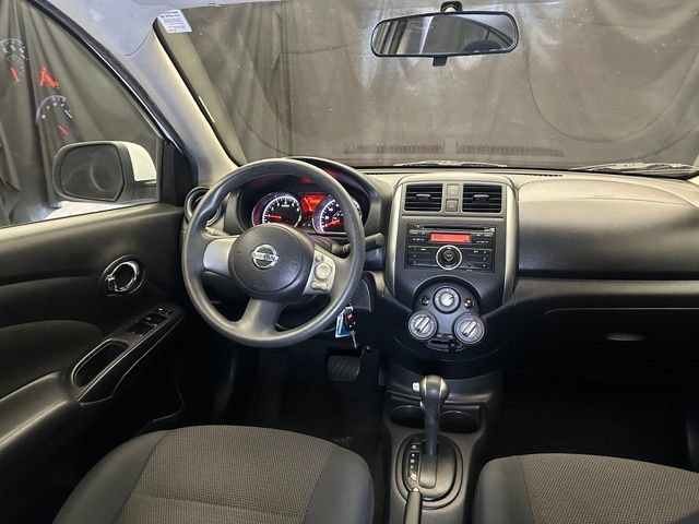 Used 2013 Nissan Versa SV FWD image 20