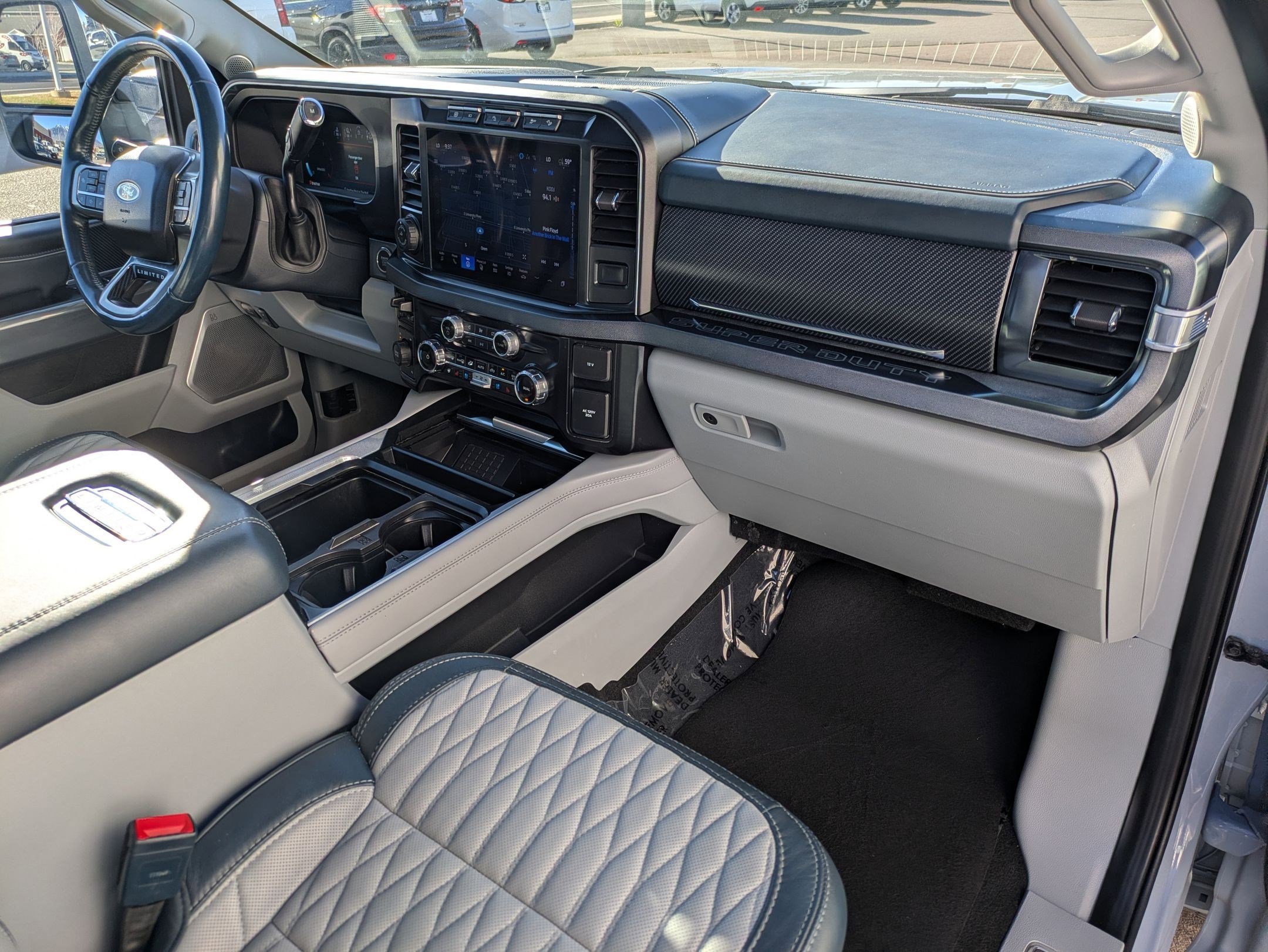 Used 2024 Ford F450 Limited w/ FX4 Off-Road Package image 36