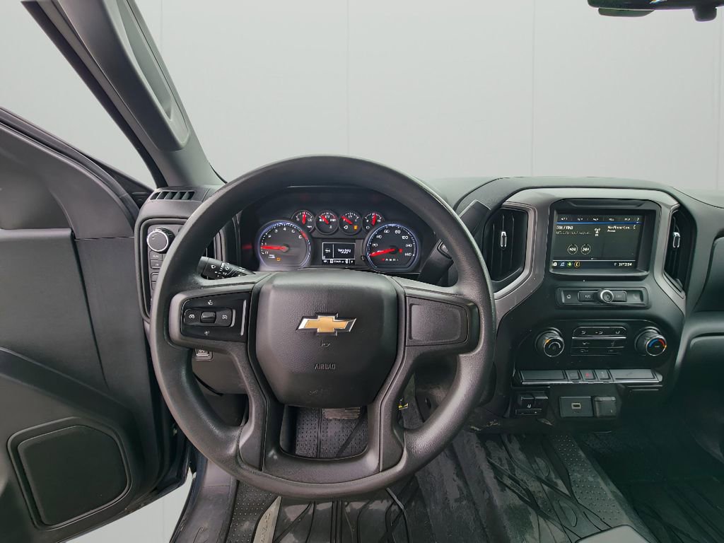 Used 2019 Chevrolet Silverado 1500 Custom w/ Custom Value Package image 12