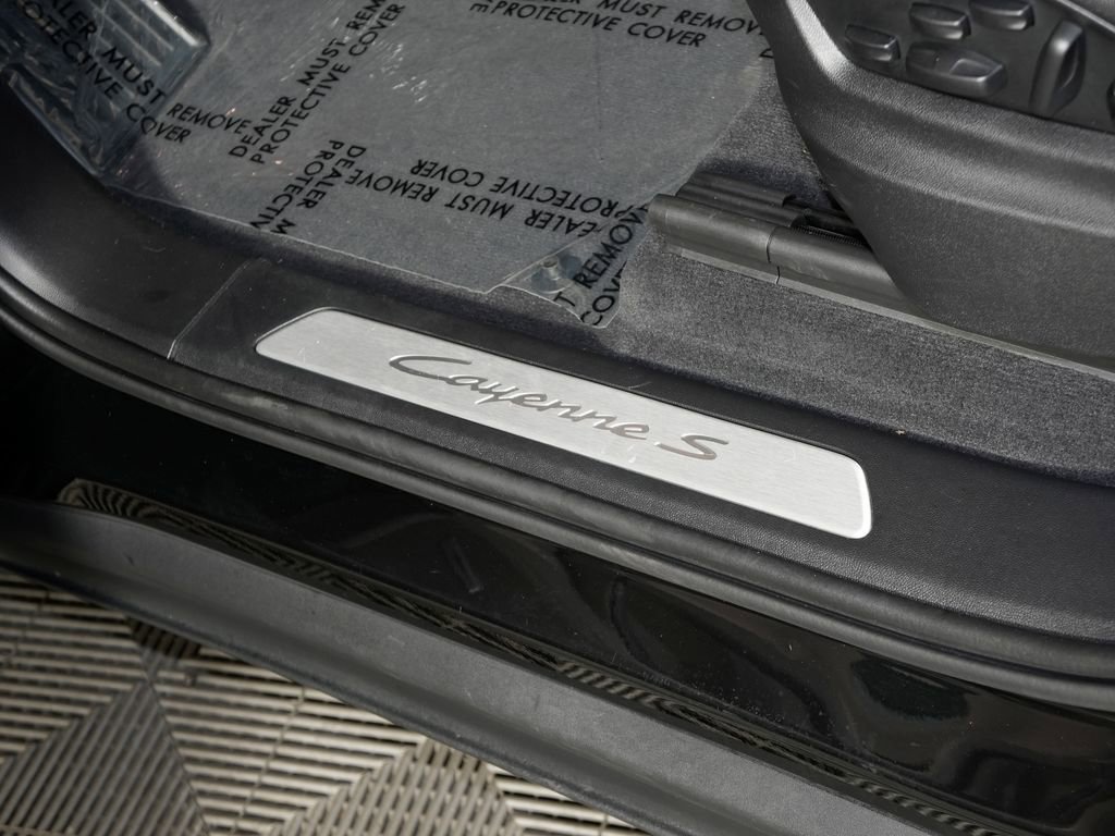 Used 2026 Porsche Cayenne S AWD/4WD image 21