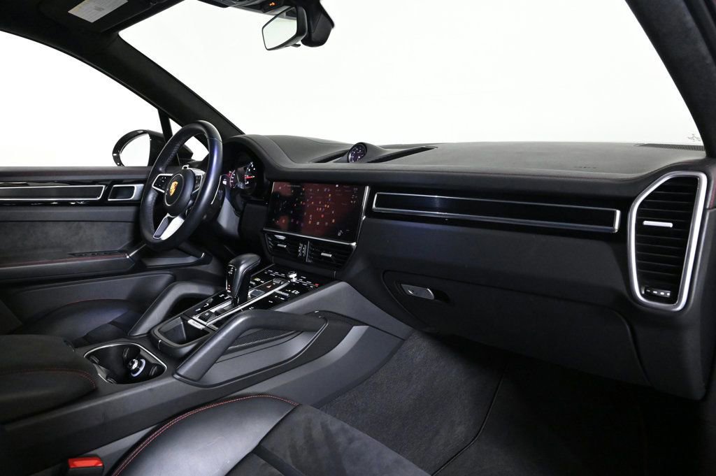 Certified 2023 Porsche Cayenne GTS image 17
