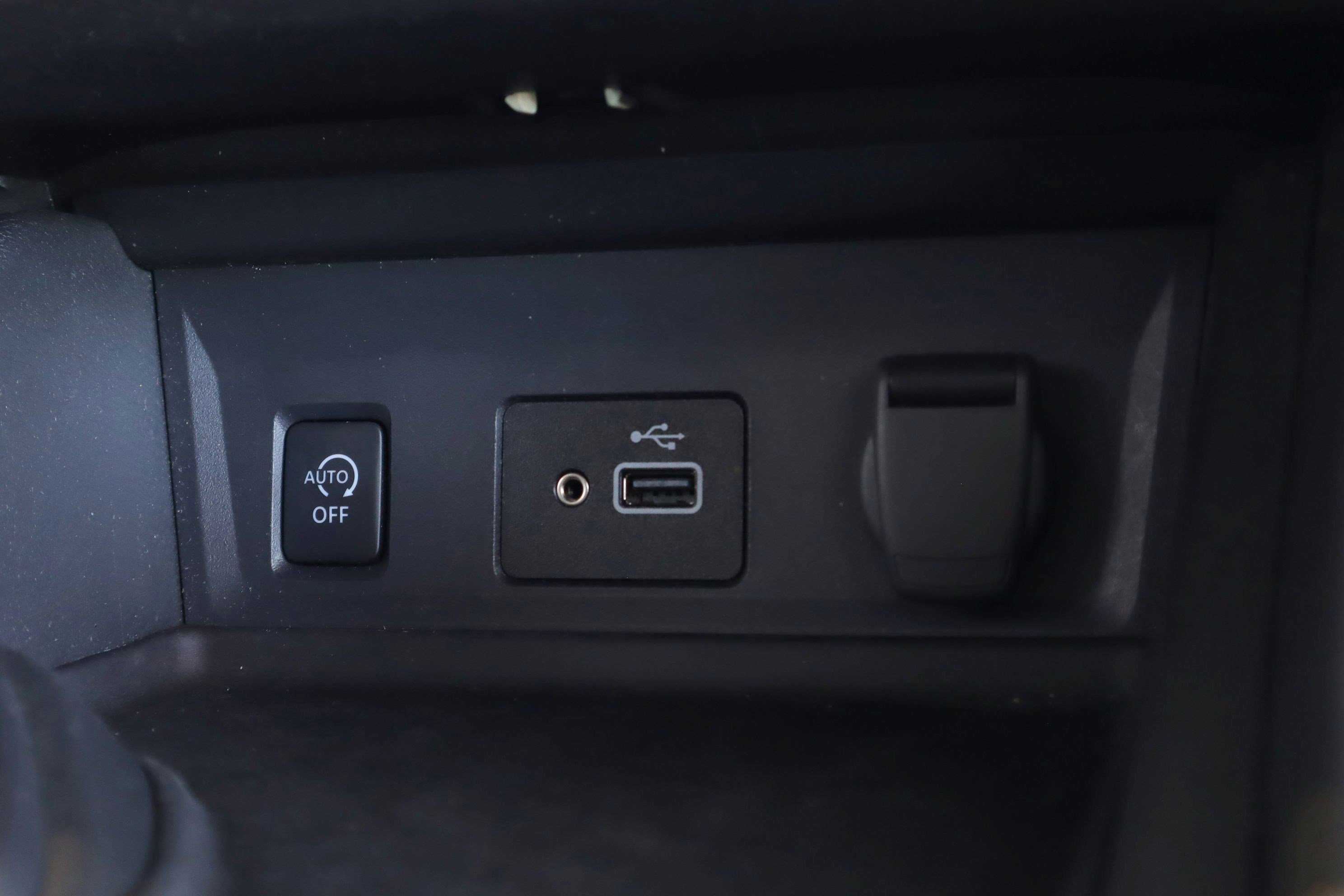 Used 2024 Nissan Sentra S FWD image 23