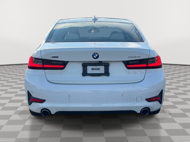 Used 2022 BMW 330i xDrive Sedan w/ Premium Package AWD/4WD image 7
