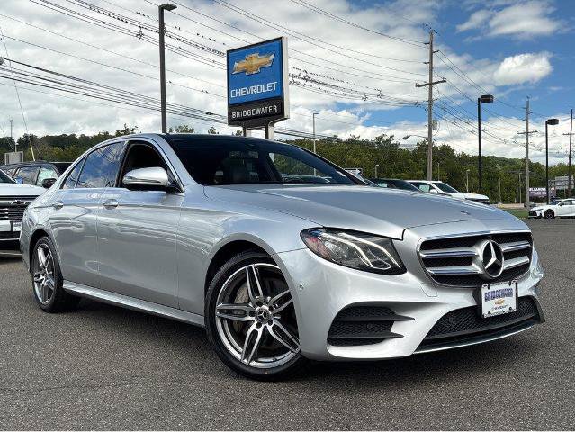 Used 2019 Mercedes-Benz E 300 4MATIC image 1