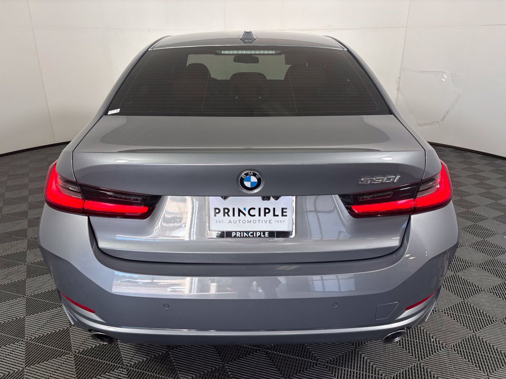 Used 2024 BMW 330i Sedan w/ Convenience Package RWD image 6