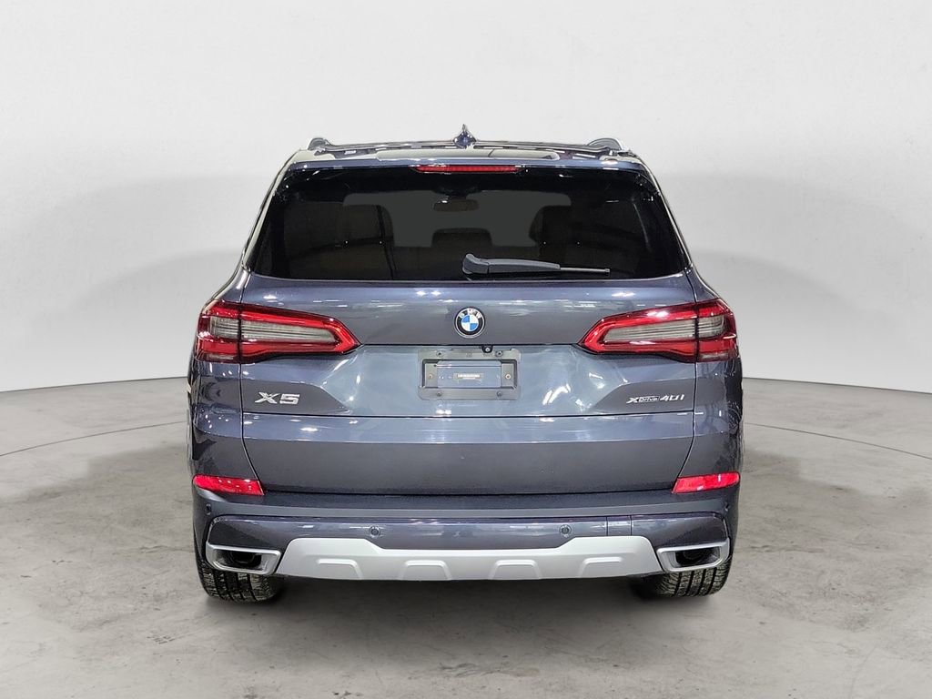 Used 2019 BMW X5 xDrive40i w/ Executive Package image 4