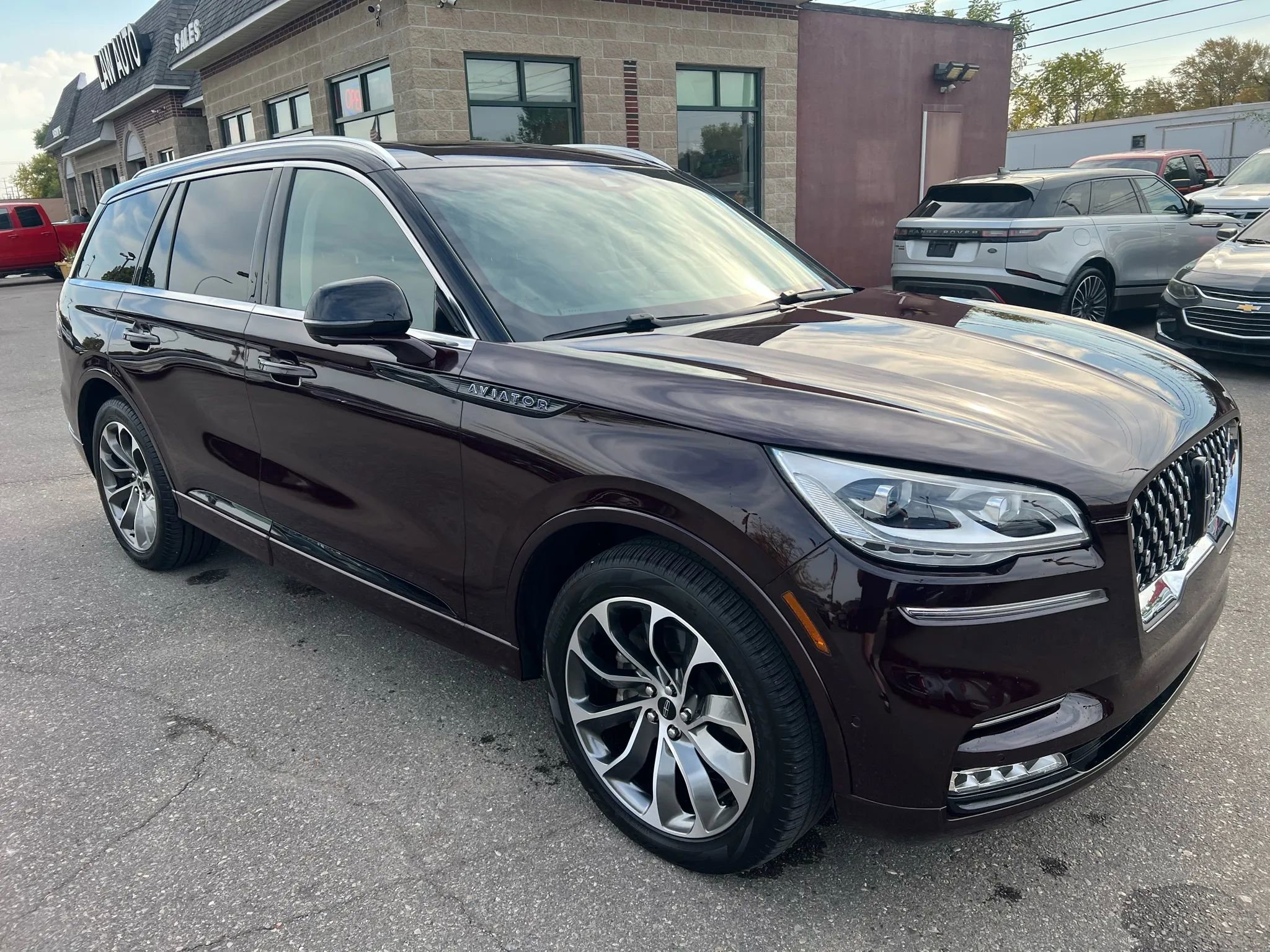 Used 2023 Lincoln Aviator Grand Touring w/ Equipment Group 301A image 7