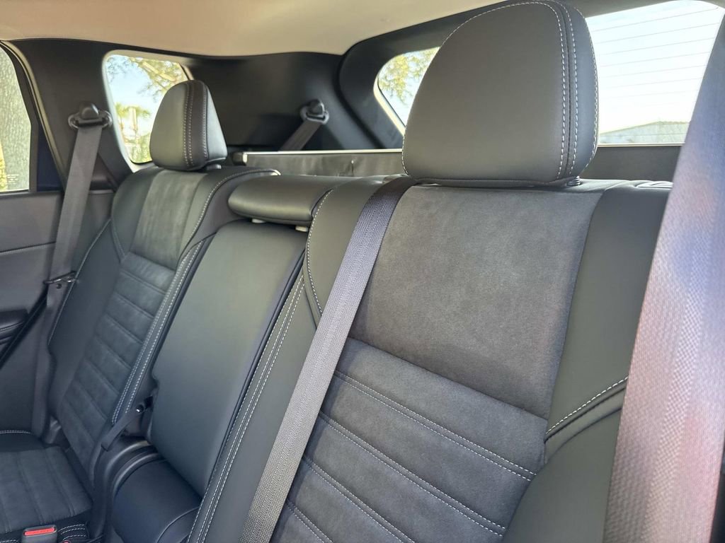 New 2025 Mitsubishi Outlander SE AWD/4WD image 14